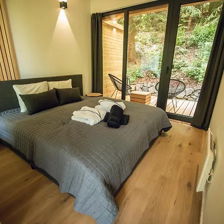 Apartment Fenyovoelgy Luxus Pihenohaz ***** Matrakeresztes